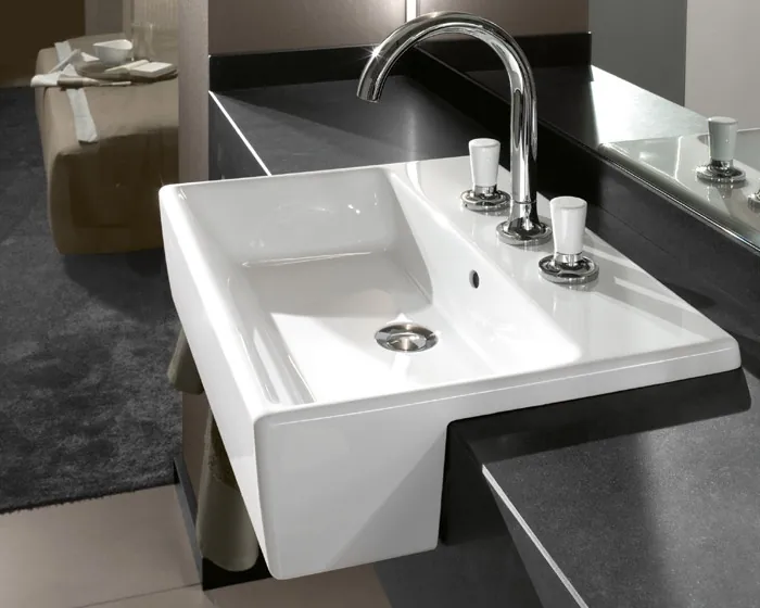 Countertop basin and mixer